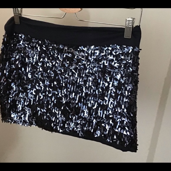 Sequin mini skirt O/S - Picture 2 of 3
